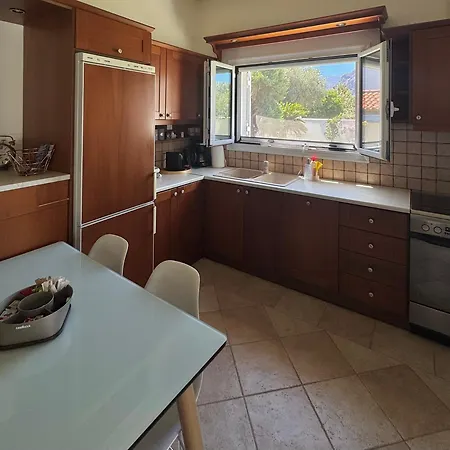 Secret Garden Apartment *