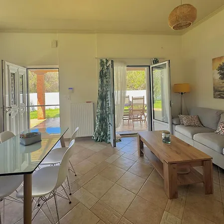 Secret Garden Apartment